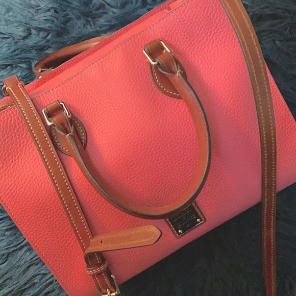 Dooney & Bourke Handbags - Dooney and bourke pebble leather tote